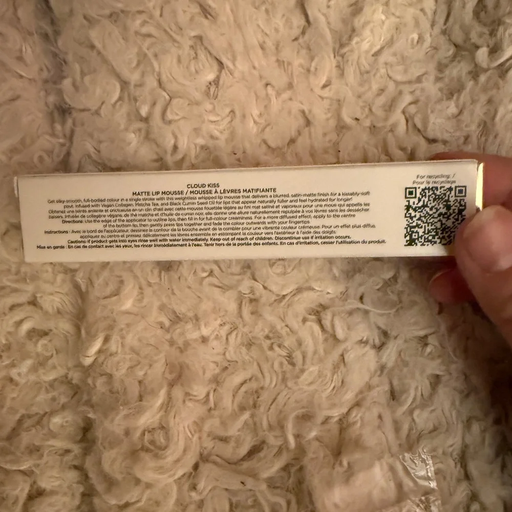 💚 2/$30 ICONIC London Cloud Kiss Lip Matte Mousse - Dare to Bare